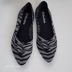 Women's Zebra Print Flats - Black and Gray
